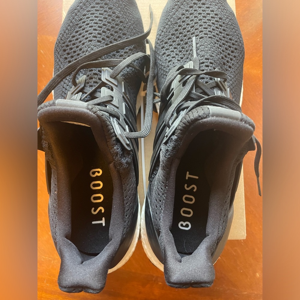 Adidas Ultraboost 1.0 - Picture 6 of 9